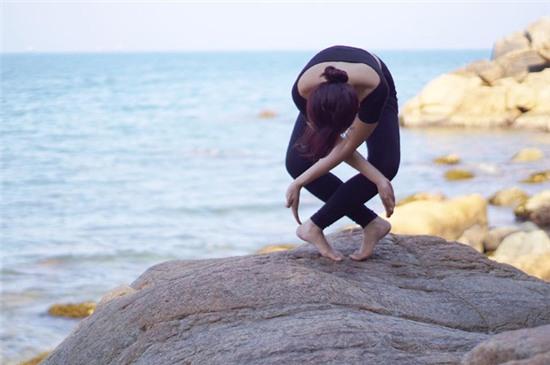 Tập Yoga tại tất cả mọi nơi mình đi qua - cô gái người Việt này đang truyền cảm hứng cho rất nhiều người! - Ảnh 21.