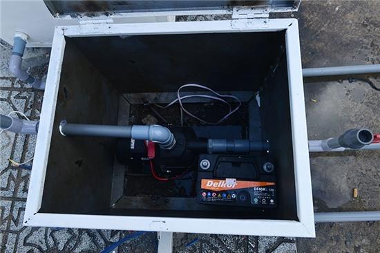 đạp xe, lọc nước, bờ Kênh Nhiêu Lộc - Thị Nghè, Sài Gòn, ô nhiễm