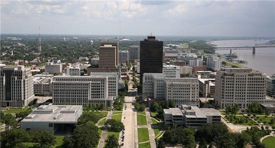 my: xa sung ban 7 canh sat, 3 nguoi thiet mang hinh anh 2