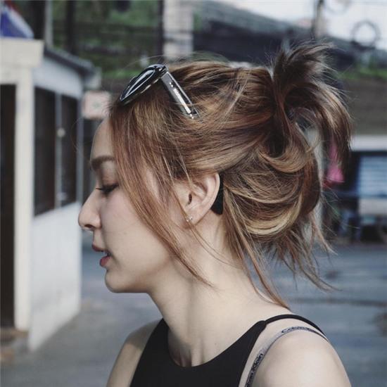Thay vì chạy theo xu hướng, hot girl Thái lại chỉ trung thành với 6 kiểu tóc quen thuộc này - Ảnh 16.