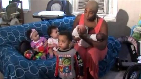 nguoi-phu-nu-3-lan-sinh-doi