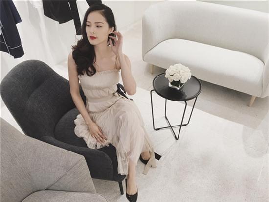 Hình ảnh mới nhất của Hạ Vi được chia sẻ trên trang cá nhân. - Tin sao Viet - Tin tuc sao Viet - Scandal sao Viet - Tin tuc cua Sao - Tin cua Sao