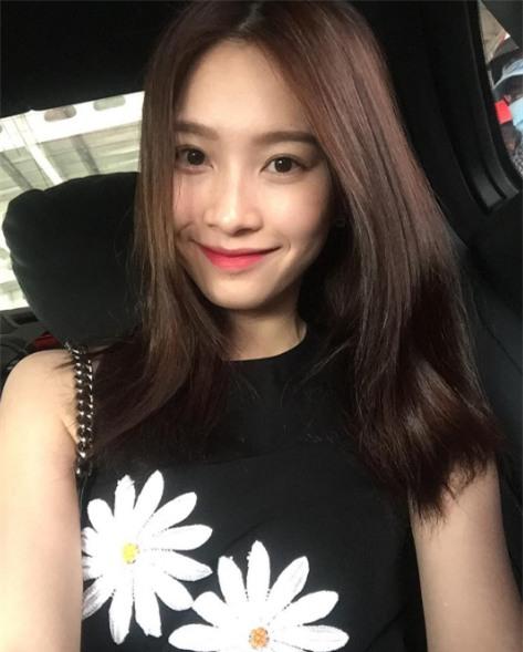 Các người đẹp Việt sẽ thế nào khi không kẻ eyeliner