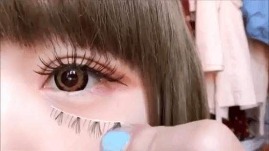 Dưới đây là 7 món phụ kiện/ dụng cụ làm đẹp vô cùng thú vị đang “nổi như cồn” tại Nhật Bản mang mức giá vô cùng phải chăng.