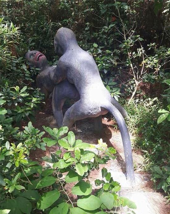 Hòn Dấu, Đồ Sơn, tượng khỉ