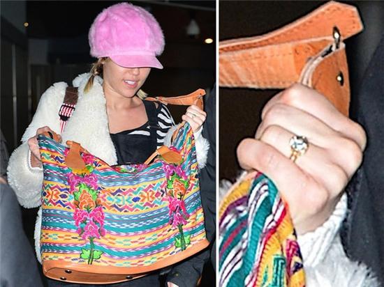 Miley Cyrus bị nghi đã bí mật kết hôn với Liam Hemsworth - Ảnh 2.