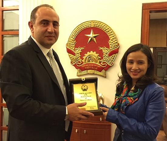 Le Binh giai thich viec nho Lanh su o Li-bang de vao Syria hinh anh 2