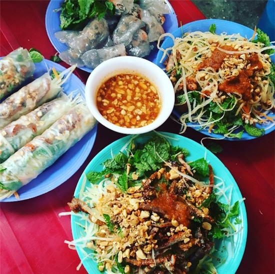 Ăn vặt ở Hà Nội mà bỏ qua 3 combo thần thánh này thì... chán hẳn! - Ảnh 12.