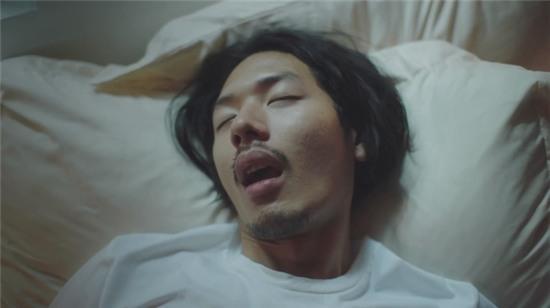 Clip lấy nước mắt: Bạn sẽ ra sao khi người yêu bỗng nhiên không còn trên đời nữa? - Ảnh 2.