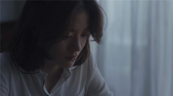 Clip lấy nước mắt: Bạn sẽ ra sao khi người yêu bỗng nhiên không còn trên đời nữa? - Ảnh 4.