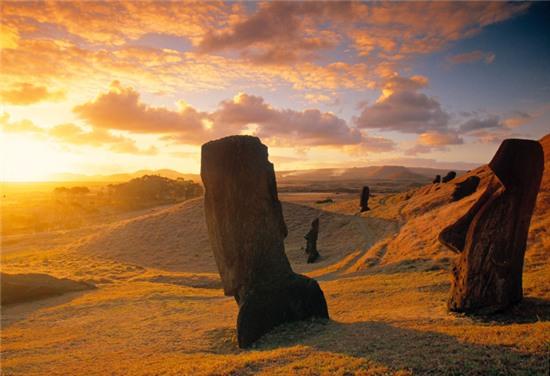 ‘Fountain of youth’ might have been found underneath Easter Island’s statues