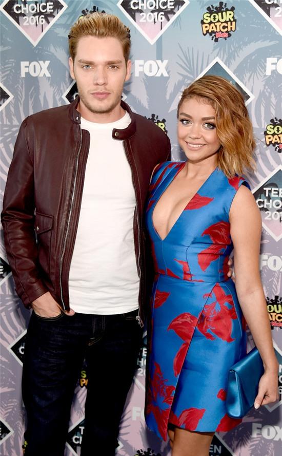 Chloe Moretz trễ nải khoe vòng 1 bên Brooklyn Beckham tại Teen Choice Awards 2016 - Ảnh 4.