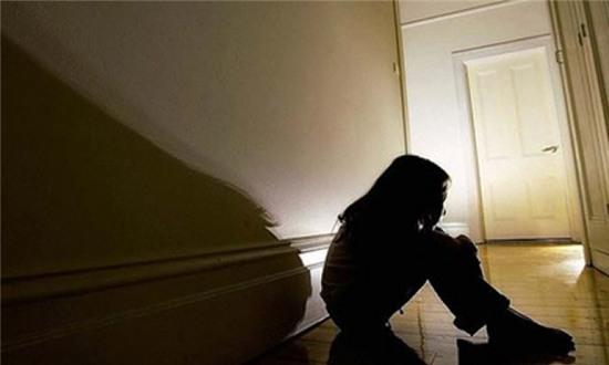 lạm dụng tình dục, lạm dụng tình dục trẻ em, 7 tuổi, thư viện sách sống