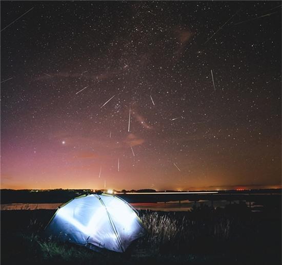 Ảnh chụp cơn mưa sao băng Perseid ngày 13/8/2015 (Ảnh: Ruslan Merzlyakov)