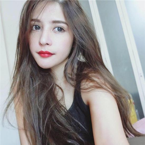 Thêm một bông hồng lai ở Thái Lan khiến bạn phải thốt lên: Con lai ai cũng đẹp! - Ảnh 12.