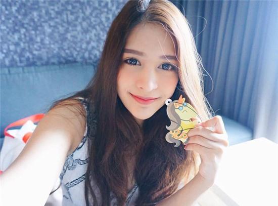 Thêm một bông hồng lai ở Thái Lan khiến bạn phải thốt lên: Con lai ai cũng đẹp! - Ảnh 17.