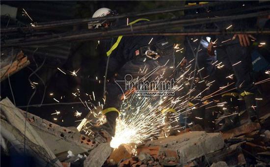 Sập nhà 4 tầng, sập nhà ở hà nội, sập nhà