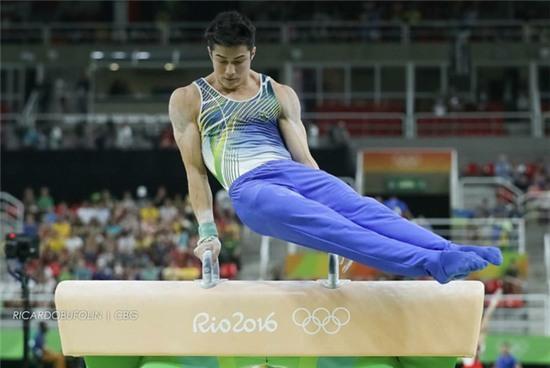 Đây chính là chàng VĐV sở hữu nụ cười như muốn đốt cháy cả sàn đấu ở Olympic 2016! - Ảnh 3.