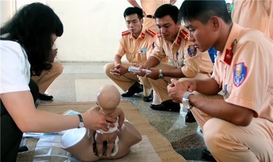 Đỡ đẻ là một phần quan trọng được tập huấn.