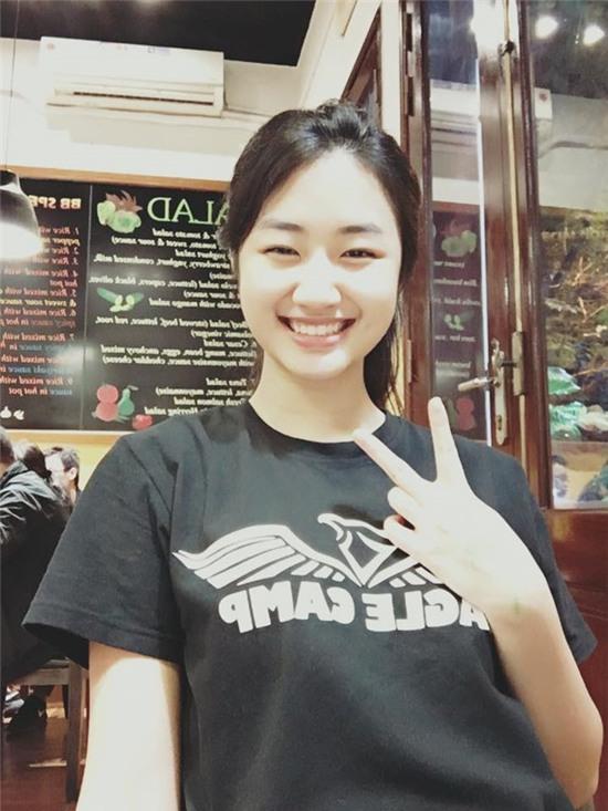 Gia dinh 8 anh chi em cua Tan hoa hau Ban sac Viet hinh anh 1