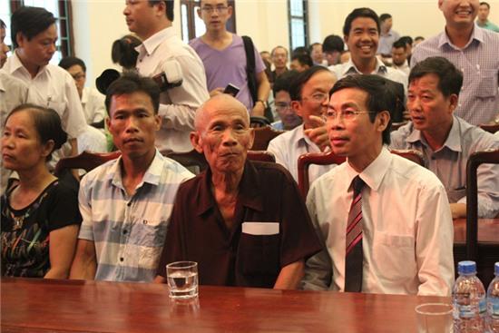 cụ Trần Văn Thêm, cụ ông được giải oan, án oan, án oan ở Yên Phong, công khai xin lỗi vụ án oan, Bắc Ninh