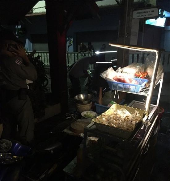 Vụ nổ khiến một nữ chủ quán vỉa hè thiệt mạng. (Ảnh: Dailymail)