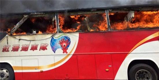 Tài xế Đài Loan thiêu chết một đoàn du khách Trung Quốc