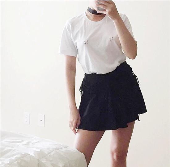 Sau khi Kendall Jenner xỏ khuyên ngực, dân tình đổ xổ diện áo xỏ khuyên siêu độc đáo - Ảnh 10.