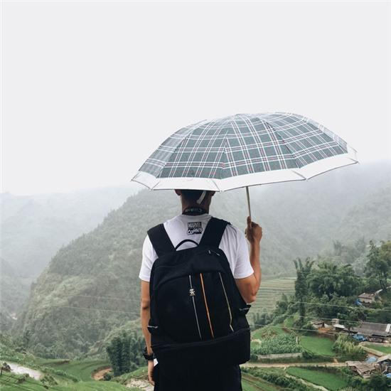Những bộ ảnh du lịch của giới trẻ Việt khiến bạn vừa ghen tị vừa ao ước giá mình cũng được ở đó - giống - Ảnh 15.