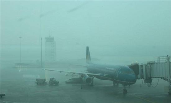 10 chuyến bay sẽ bị ngừng khai thác do ảnh hưởng của con bão số 3.