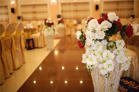 Từng bị trêu là bố con, cặp đồng tính nam cách nhau 21 tuổi vẫn hạnh phúc sau đám cưới - Ảnh 3.