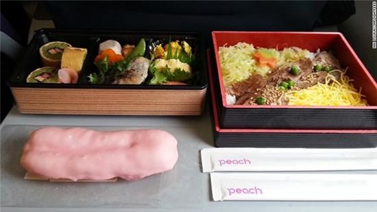 Nhung suat an tren may bay ngon nhat the gioi hinh anh 1