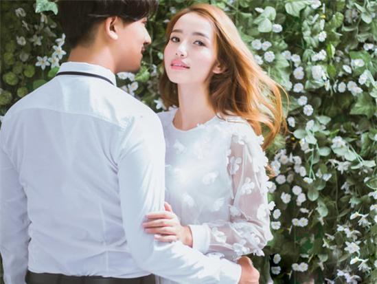 tinh day toi thay minh nam ben canh ban than cua nguoi yeu - 2