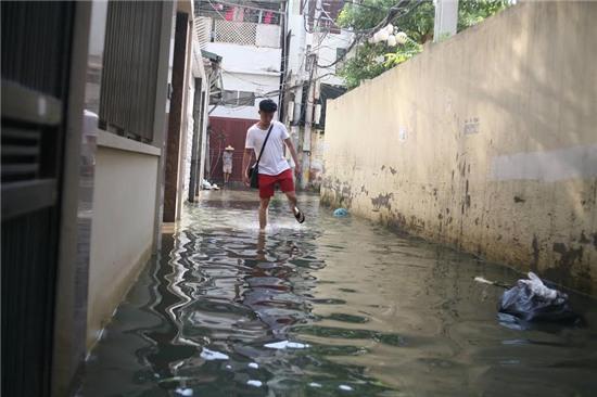 nước ngập, phường tứ liên, hà nội