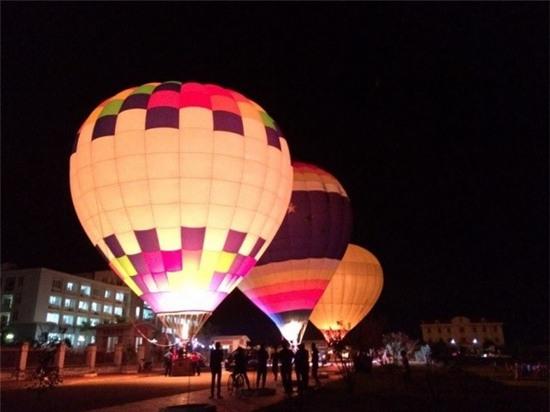 Mua le hoi o Moc Chau dip Quoc khanh hinh anh 1