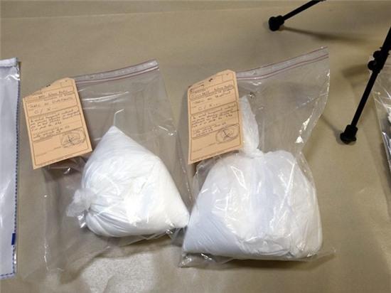 Phat hien 370 kg cocaine tai nha may Coca-Cola Phap hinh anh 1