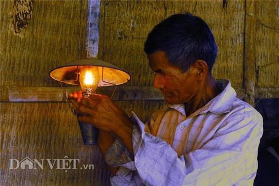 bi an thach thuc khoa hoc ve nguoi 44 nam khong ngu o quang nam hinh anh 2