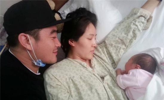 Mỹ nhân Hoa ngữ trở thành tâm điểm chỉ trích vì liên tục làm trò lố ở LHP Venice - Ảnh 11.