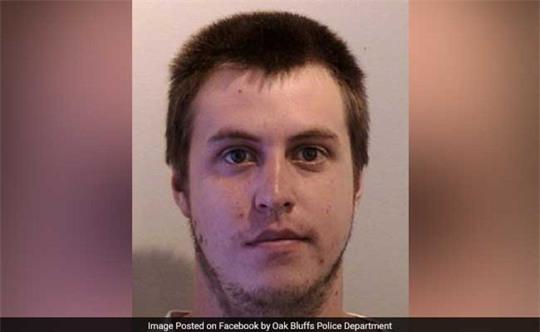 Tên trộm Felix Reagan. Ảnh: Sở cảnh sát Oak Bluffs