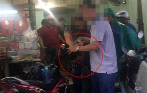 Giai cuu nguoi cha bi bat coc vi vay tien dong hoc cho con hinh anh 1