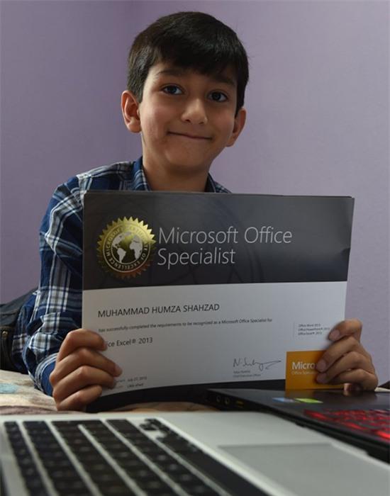 Gặp gỡ thần đồng nhí xinh trai mới 6 tuổi đã trở thành chuyên gia lập trình của Microsoft - Ảnh 2.