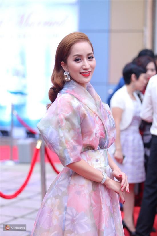 Khánh Thi một mình đến chúc mừng đám cưới tình cũ Chí Anh - Ảnh 5.