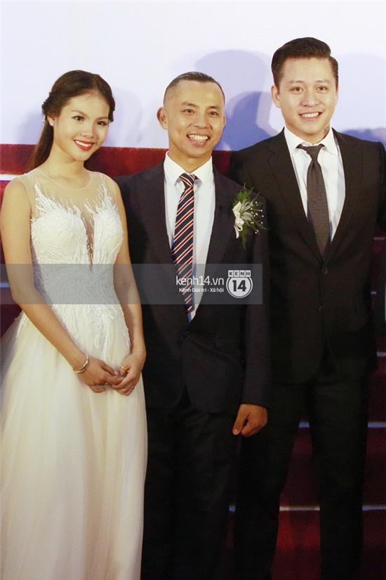 Khánh Thi một mình đến chúc mừng đám cưới tình cũ Chí Anh - Ảnh 13.