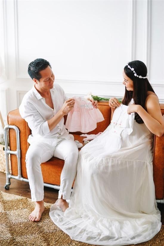 Phan Nhu Thao khoe 3 can biet thu ong xa tang con gai hinh anh 2