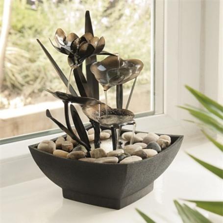 Có rất nhiều mô hình dòng nước nhỏ có thể bày biện trong nhà