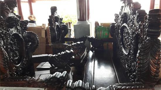 nhà thờ tổ, hoài linh, nhà thờ tổ hoài linh, danh hài Hoài Linh, nhà thờ tổ nghiệp, nghệ sĩ hoài linh