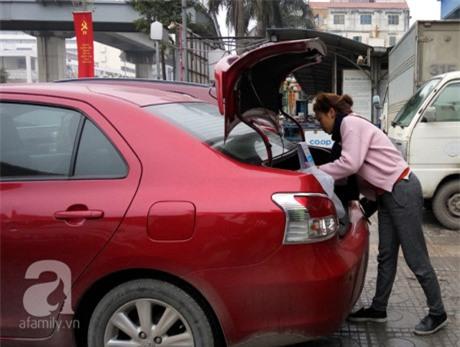 Choáng với chi tiêu của cặp vợ chồng son kiếm gần trăm triệu mỗi tháng mà vẫn hết “sạch sành sanh”