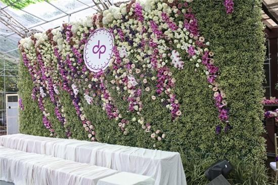 le-an-hoi-trang-tri-bang-8700-canh-hoa-nhap-cua-dai-gia-ha-thanh-2