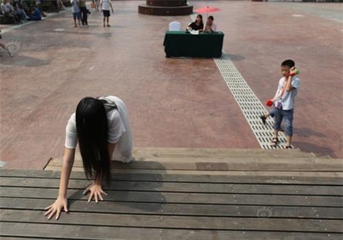 sinh vien tq gia chet de gianh giai thuong 10 trieu dong hinh anh 9