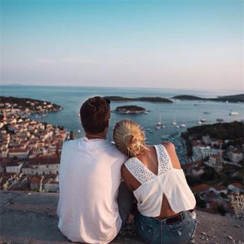 Tình yêu là không hối hận...